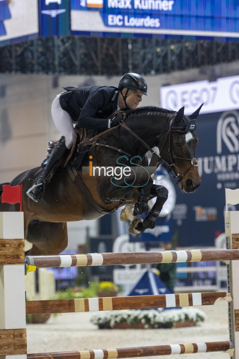 Kuhner Max (AUT) riding EIC Lourdes_Verona_20241109_SS358021.jpg